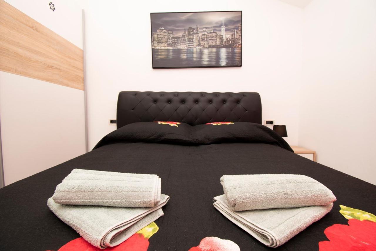 Apartments With Pool In Pula,Croatia Екстериор снимка